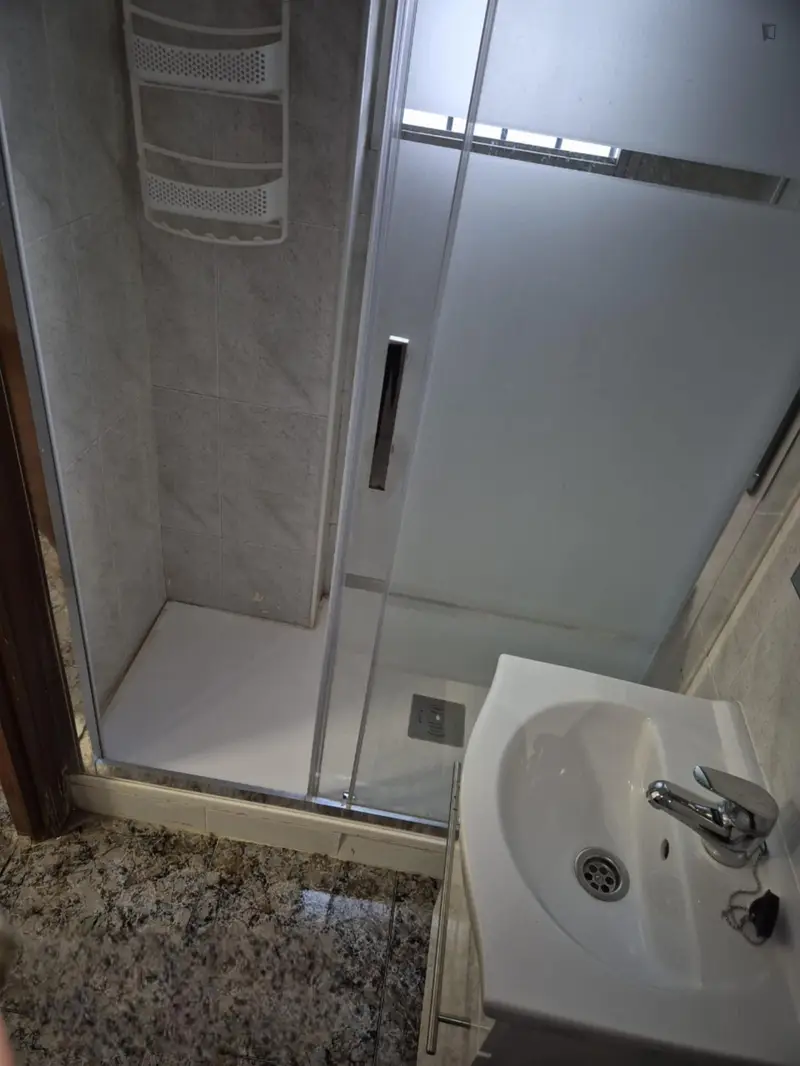 Habitacion Individual UCAM Baño Privado Estudiantes