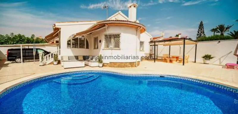 Villa en Venta Ciudad Quesada 3 Dormitorios Piscina Privada