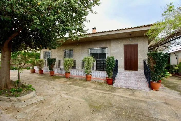 Villa de 6 Dormitorios en Venta cerca de Murcia