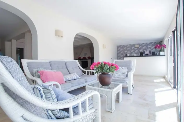 Villa de 5 Dormitorios en San Pedro Alcántara - Cerca de la Playa