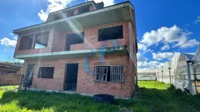 Chalet en Venta en Abegondo - Casa Unifamiliar 4 Dormitorios