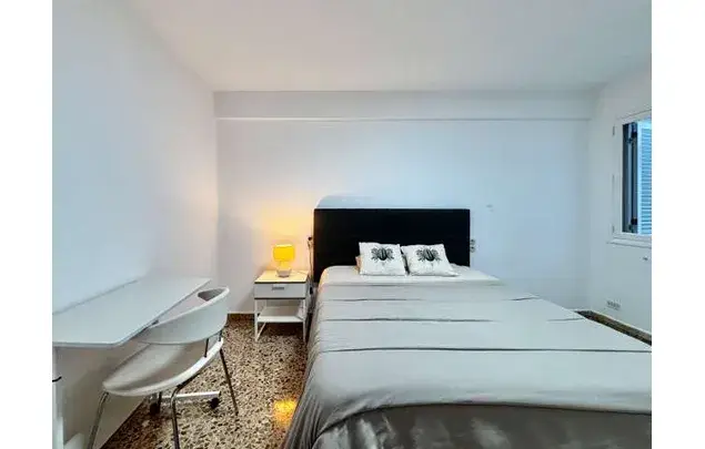 Rent a room of 120 m² in Palma
