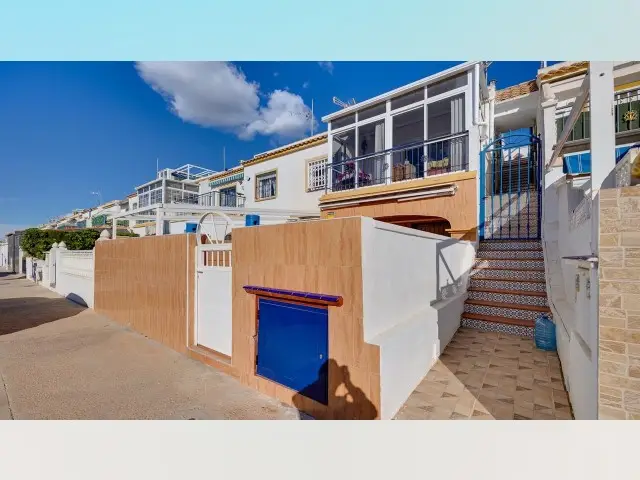Apartamento 2 Dormitorios Torrevieja Solarium Piscina