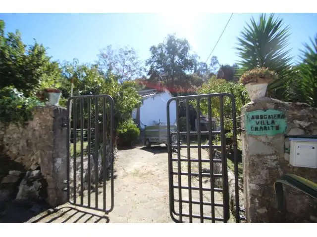 Casa con Jardin para Rehabilitar en Ruiloba
