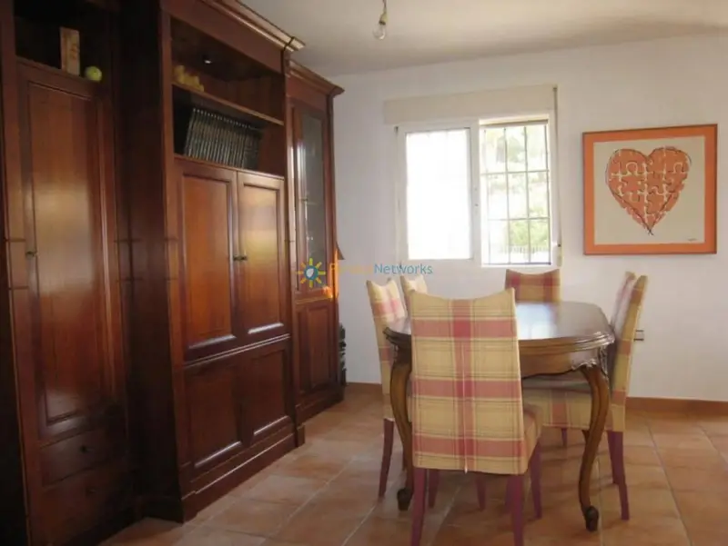 Chalet en Venta Oliva Valencia 375m2 con Piscina y Vistas
