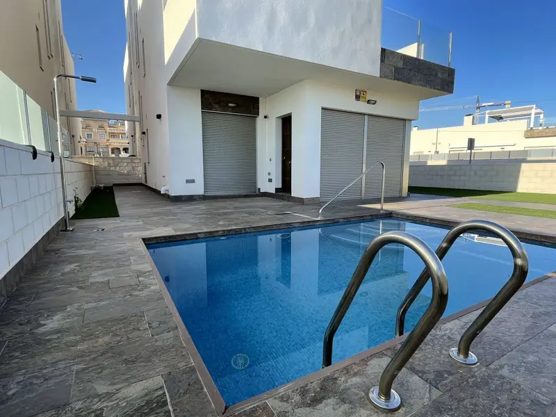 Chalet Amueblado Costa Orihuela 3 Dormitorios Piscina Privada