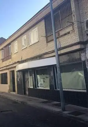 Local en Parla 128m2 con Trastero