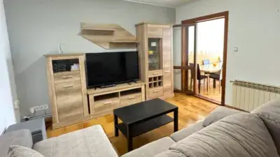 Casa en Venta con Terraza Amplia y Posibilidad de Ampliacion