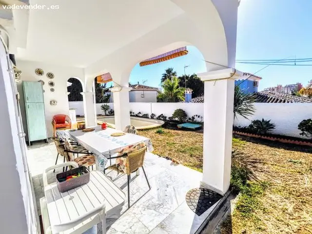 Villa 4 Dormitorios Piscina Garaje Benalmádena Costa Cerca Puerto Marina