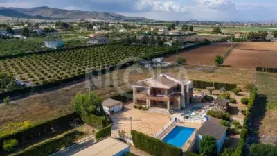 Casa en venta en Navarra Villa con piscina y garaje