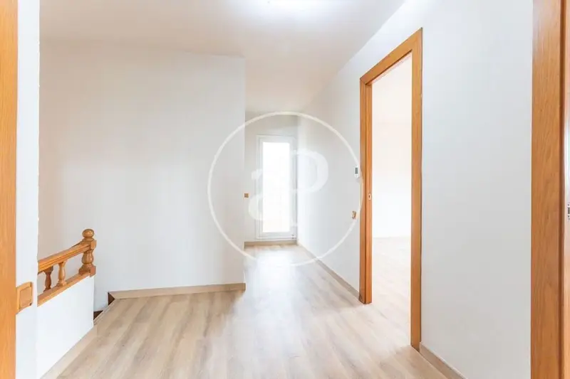 Casa de 5 dormitorios en alquiler en Barcelona
