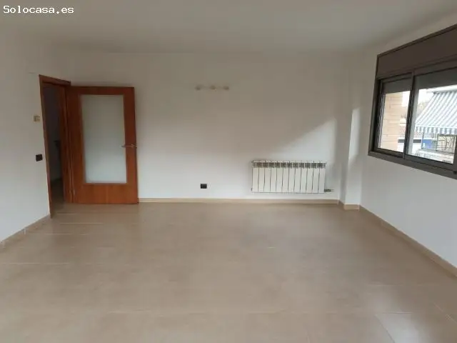 Piso en Venta Tordera 3 Dormitorios Jardin Piscina