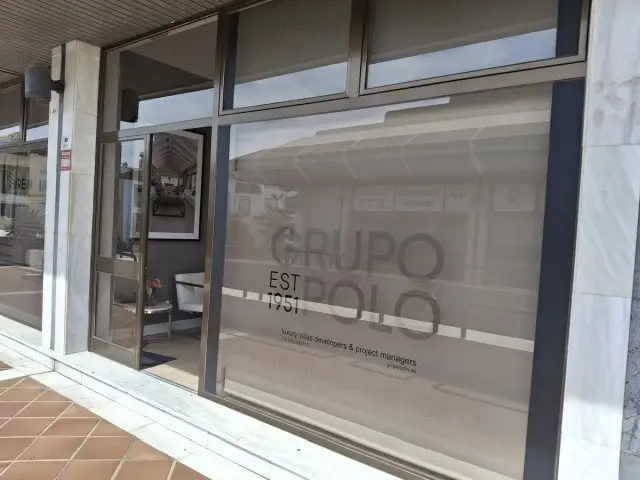 Adosado en Alquiler Guadalmina Oficina Moderna