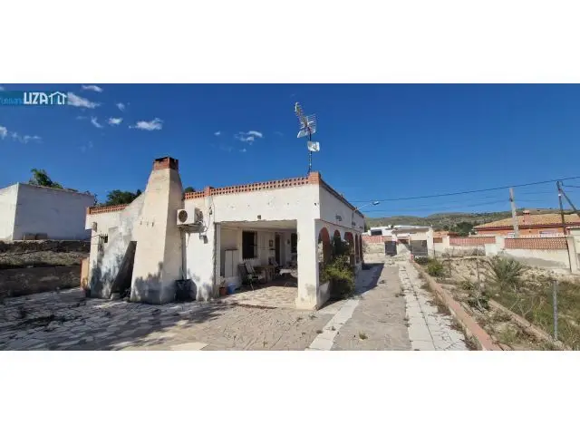 Chalet en Venta 3 Dormitorios Piscina y Barbacoa