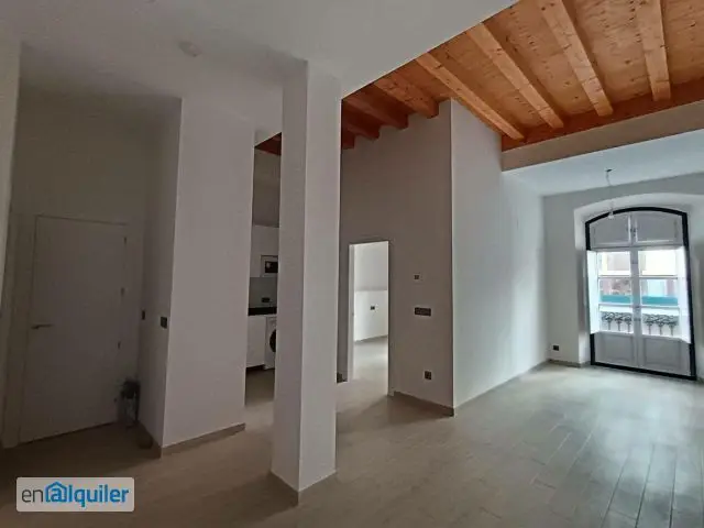 Alquiler Piso Ascensor Centro Valladolid: Apartamento Reformado
