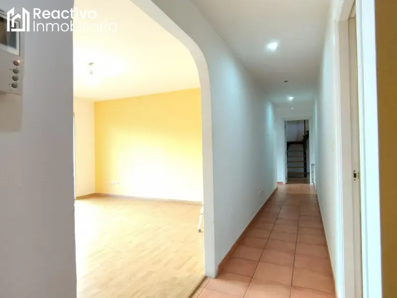 Venta Piso 4 Habitaciones O Milladoiro Ames