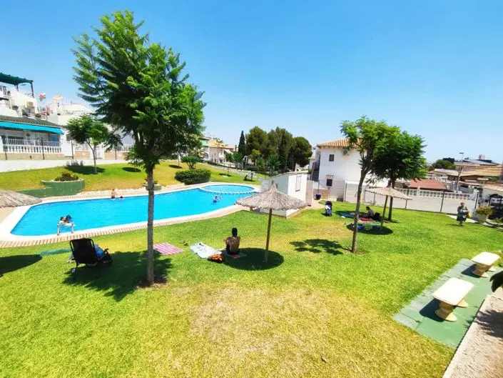 Bungalow 1 Dormitorio en Los Balcones Piscina y Solarium