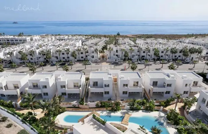 Villa en Venta 3 Dormitorios Cerca de la Playa