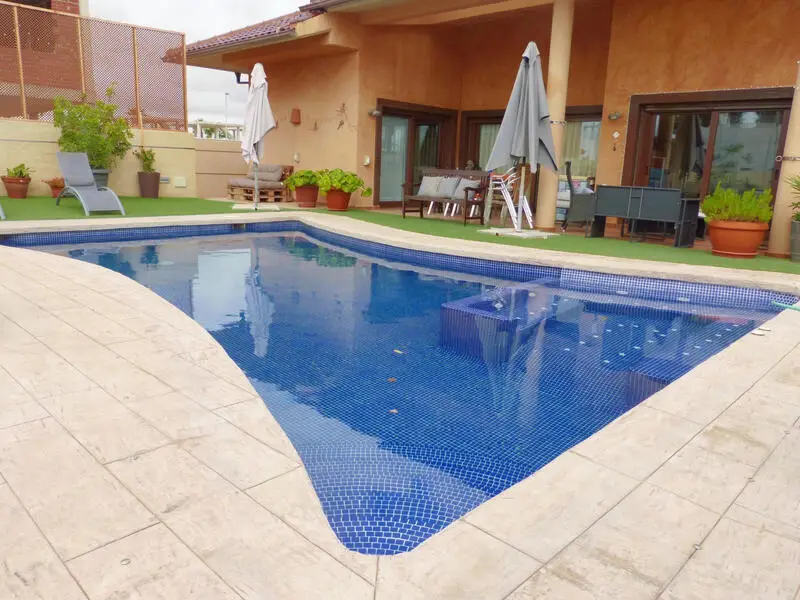 Villa de Lujo en Santiago de la Ribera 4 Dormitorios Piscina y Gran Sotano
