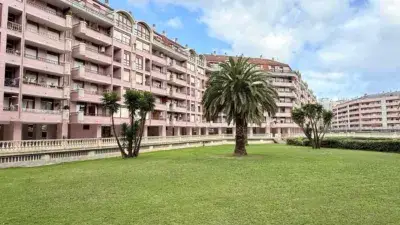 Piso en venta en Paseo de Ocharan Mazas, 13