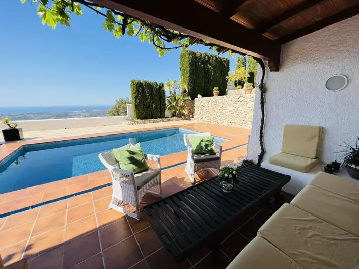 Villa en Venta Valtocado 3 Dormitorios 2 Baños