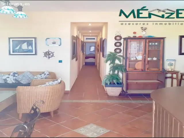 Espectacular Chalet En Primera Línea De Playa