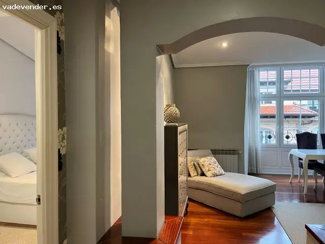 Amplio Piso Moderno en Moyua Bilbao
