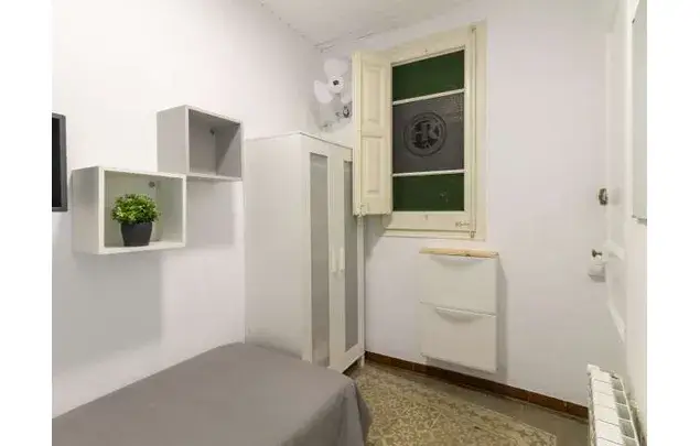 Apartamento 9 habitaciones Gràcia Barcelona estudiantes profesionales