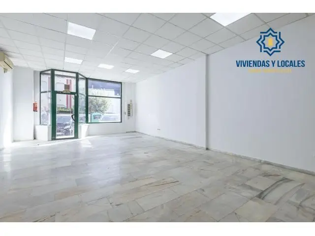 Nave Industrial en Juncaril 210m2 Tres Plantas Aire Acondicionado