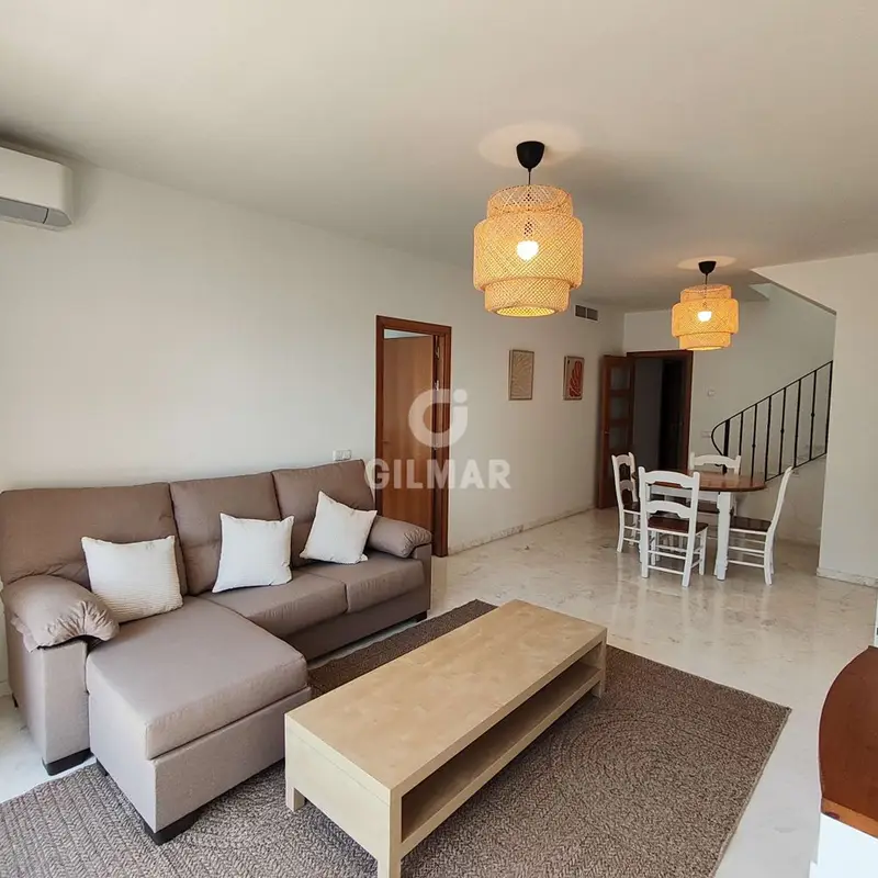 Ático Dúplex en Alquiler Estepona Centro Málaga