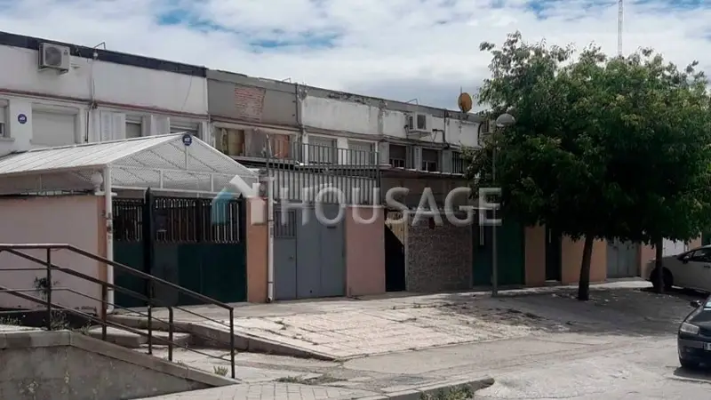 Chalet en venta en Madrid Calle Benameji 69m2