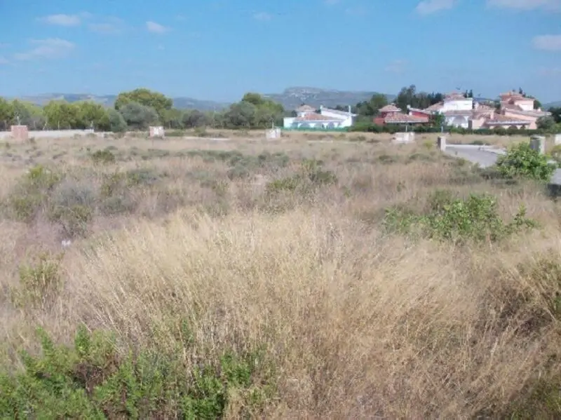 Parcela en Venta en Peñiscola a 35km de la Playa