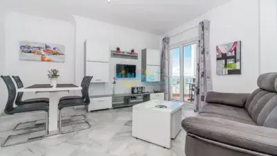 Apartamento en Nerja con Vistas al Mar Primera Linea de Playa