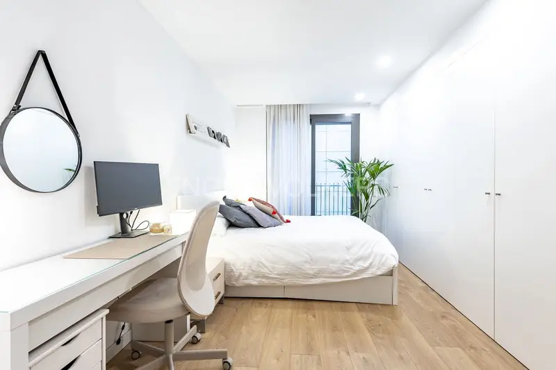 Apartamento 98m2 Terrassa 3 dormitorios 2 baños 2019