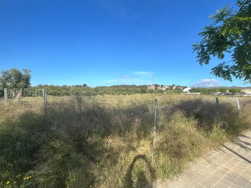 Solar Urbano en Venta El Vendrell 42 Viviendas