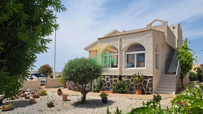 Villa en Venta Camposol 2 Dormitorios Piscina Privada