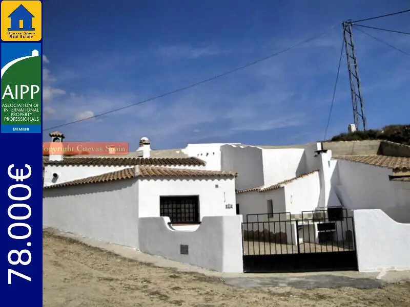 6 Cuarto Casa Cueva en venta
Huescar, Granada