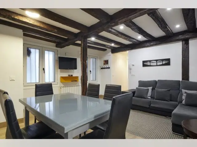 Apartamento 3 Dormitorios Alquiler San Sebastian Centro