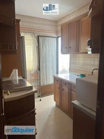 Alquiler Piso Amueblado 85m2 Tres Dormitorios Almendros Aguilar