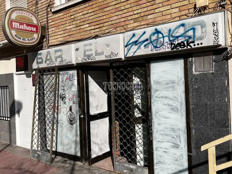 Local comercial en venta en Juan De La Cierva