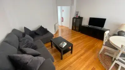 Piso en Venta en Santoña 3 Habitaciones  Cocina Reformada