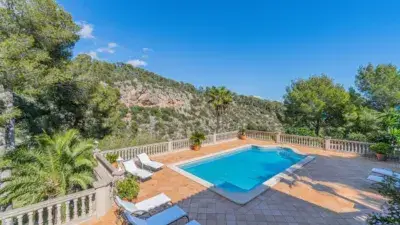Chalet de Lujo en Bendinat con Vistas al Océano