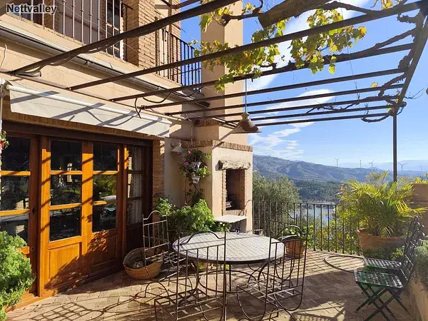 Villa de Lujo en el Valle de Lecrín con Vistas Panorámicas