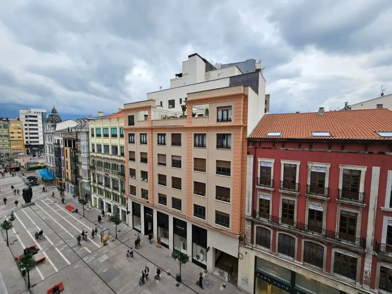 Venta Piso de lujo en La Central - Ref: 8075