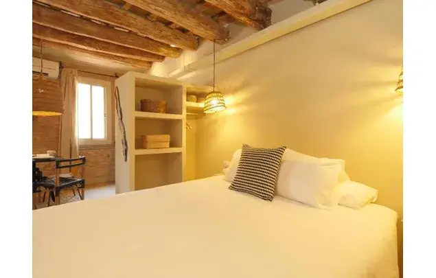 Estudio 45m² en Barri Gòtic Barcelona Balcón Aire Acondicionado