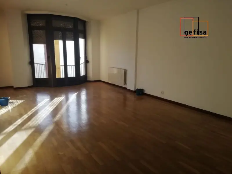 Venta Piso Estrenar 148m2 Valdepeñas 4 Dormitorios 2 Baños