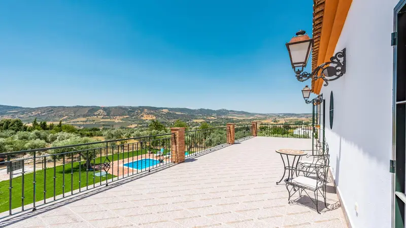 Casa Rural con Piscina Privada cerca de Ronda