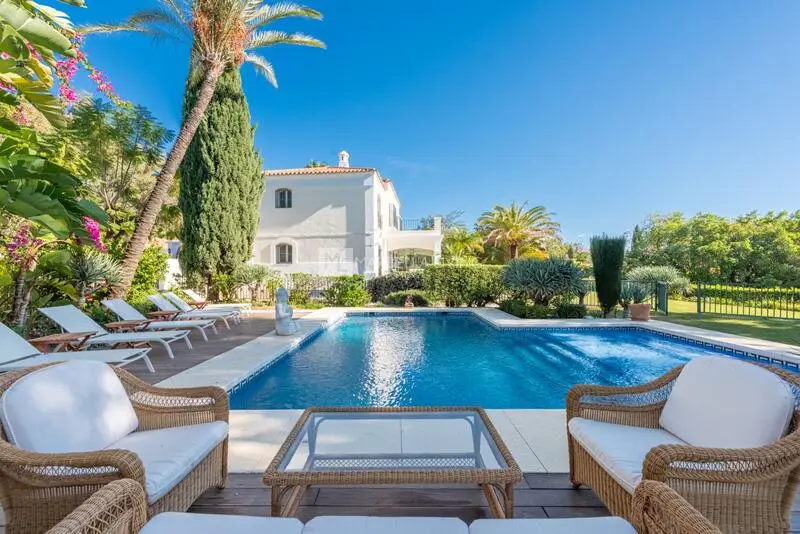 Villa de 5 Dormitorios en Benahavis