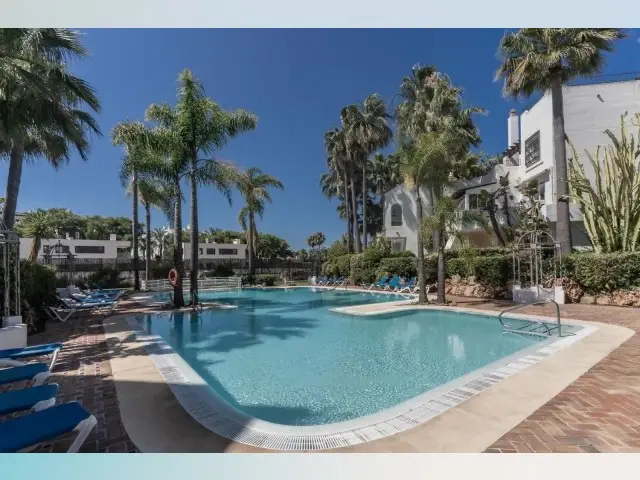 Adosado 3 Dormitorios Puerto Banus Solarium Piscina Garaje