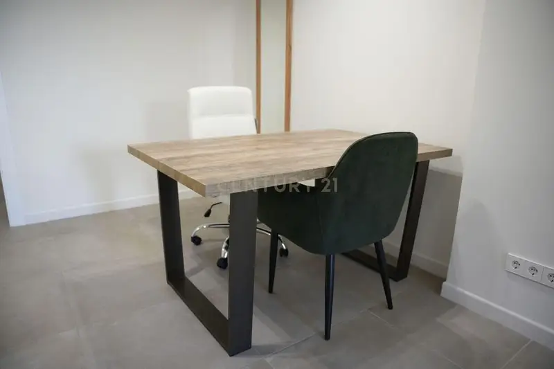 Apartamento en alquiler Malaga: 1 dormitorio, patio, piscina